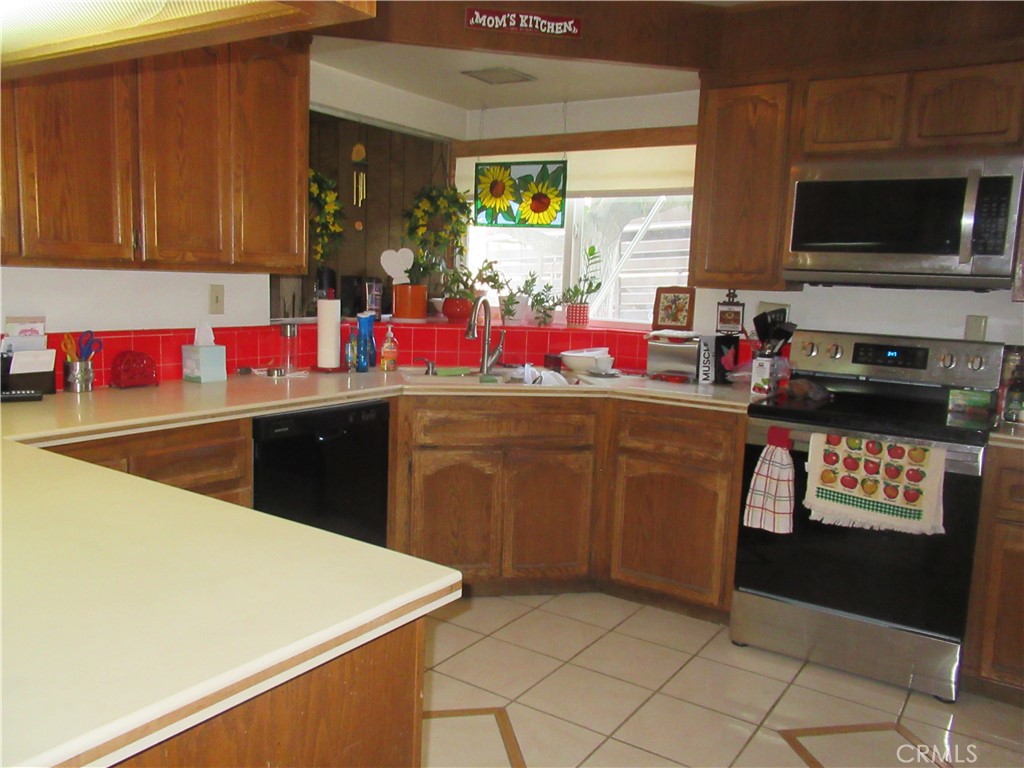 21918 Esaws Avenue Property Photo 9