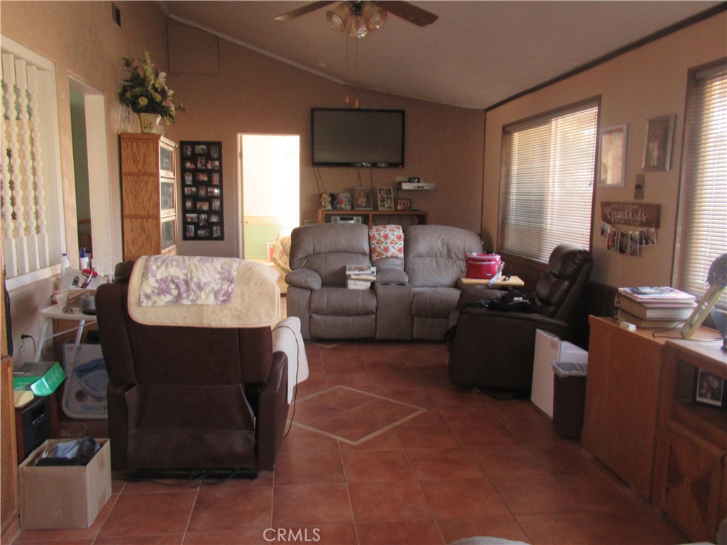 21918 Esaws Avenue Property Photo 12