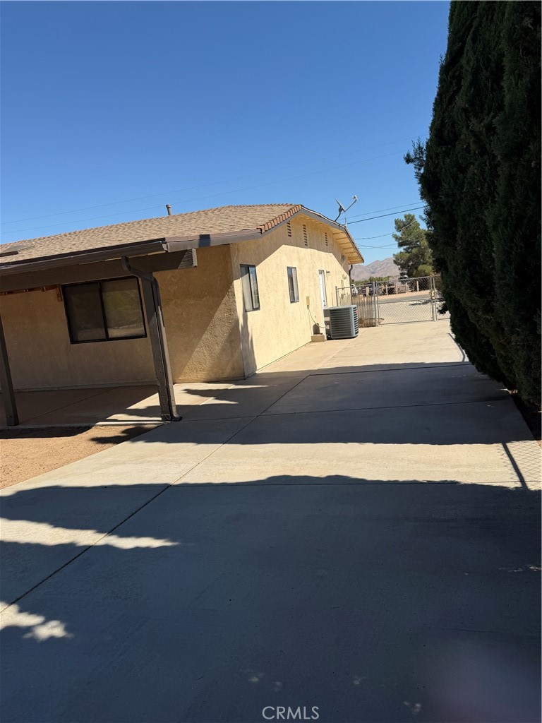 6830 Summit Valley Road Property Photo 8