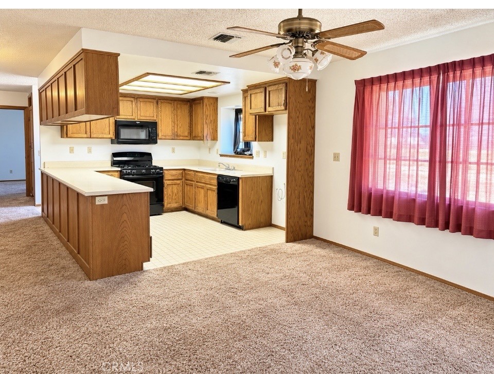 6830 Summit Valley Road Property Photo 18