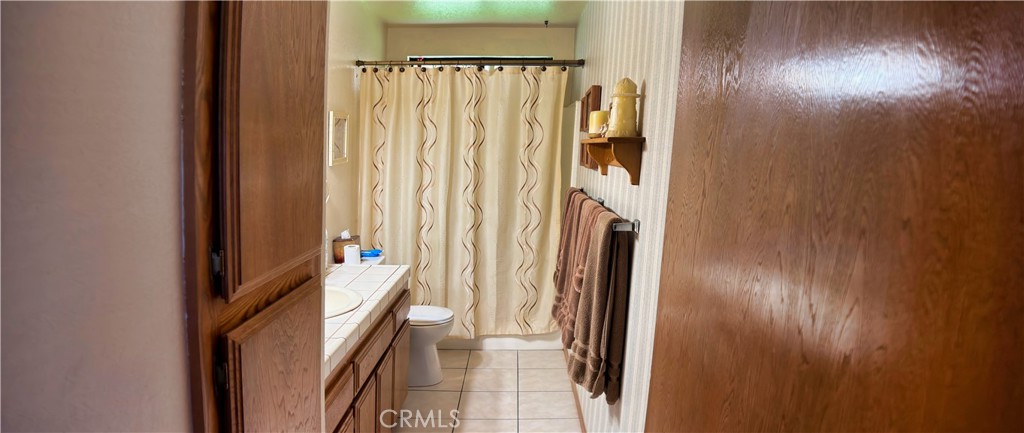 20707 Ottawa Property Photo 10