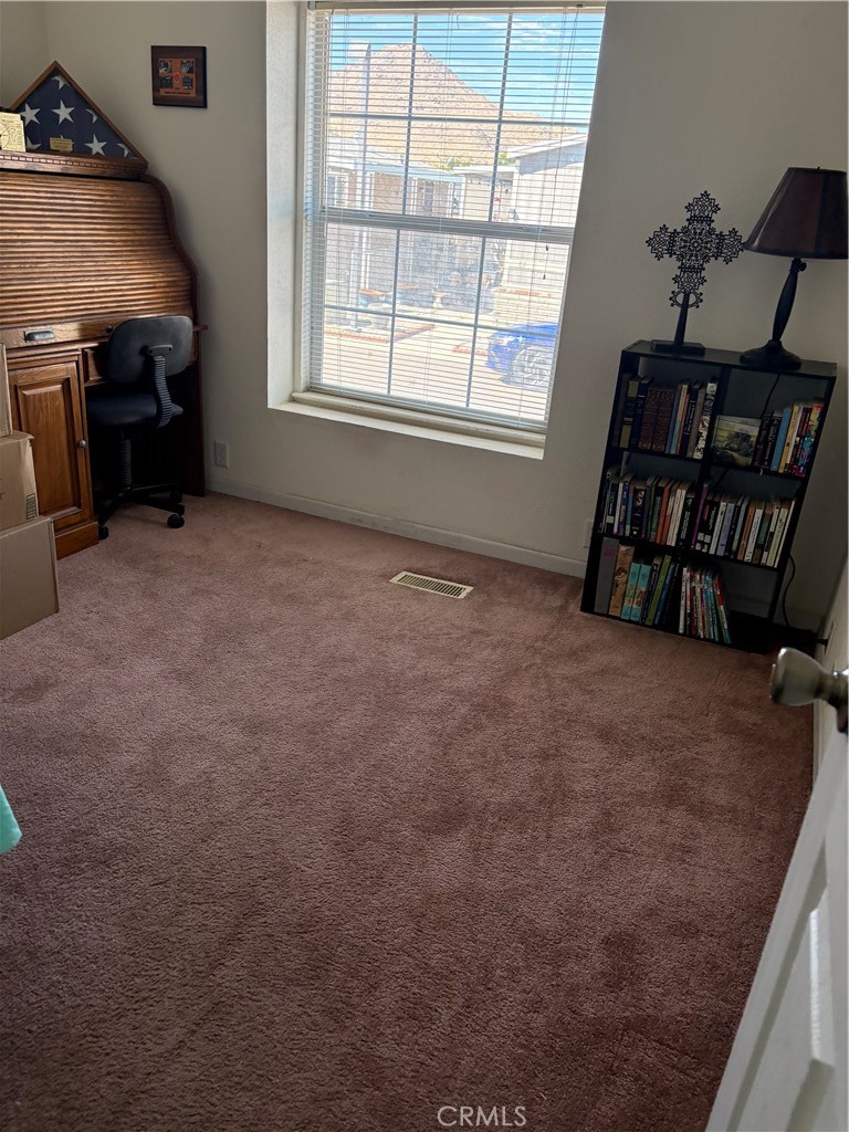 20843 Waalew Rd 100 Property Photo 10