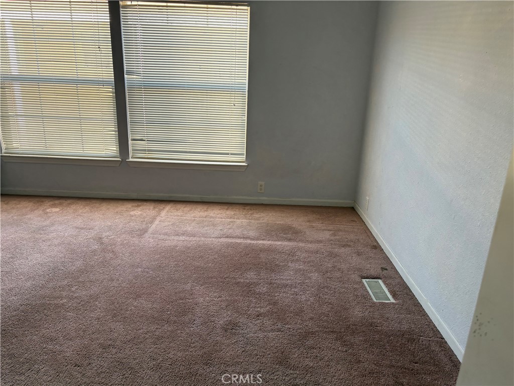 20843 Waalew Rd 100 Property Photo 14