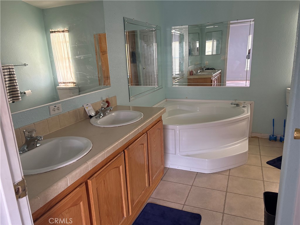 20843 Waalew Rd 100 Property Photo 17