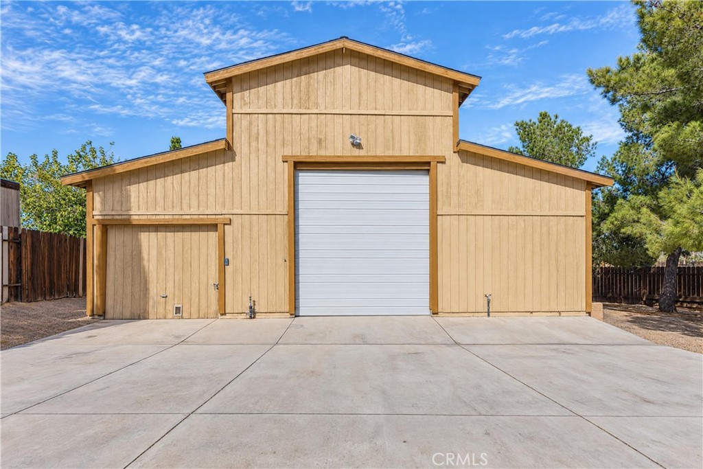 11456 Low Chaparral Property Photo 2