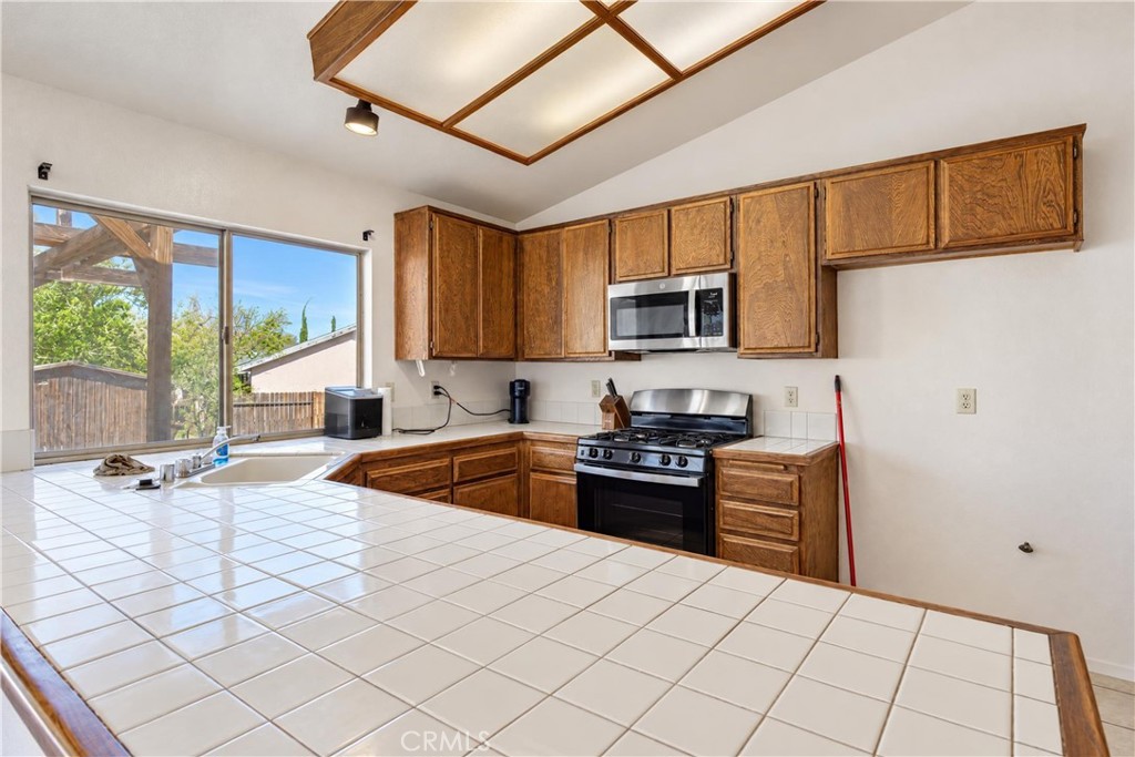11456 Low Chaparral Property Photo 6