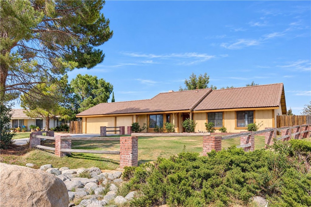 11456 Low Chaparral Property Photo 19