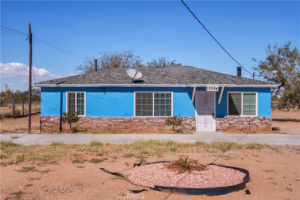 15594 Mission Property Photo 6