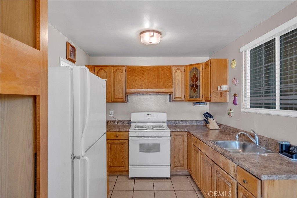 15594 Mission Property Photo 15