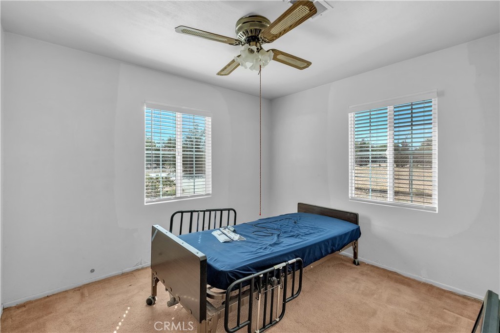15594 Mission Property Photo 20