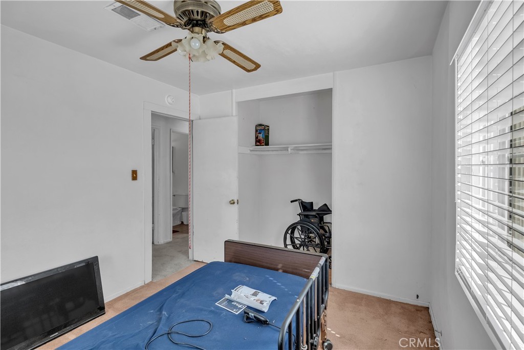 15594 Mission Property Photo 21