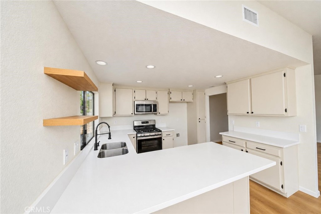9250 Delmar Avenue Property Photo 10