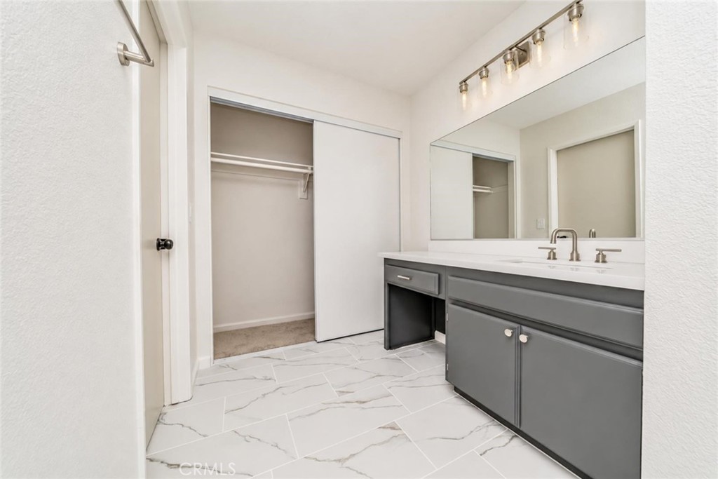 9250 Delmar Avenue Property Photo 17