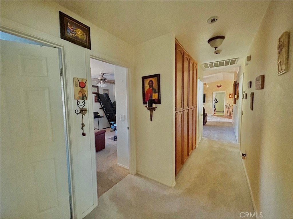 15550 Desert Star Property Photo 6