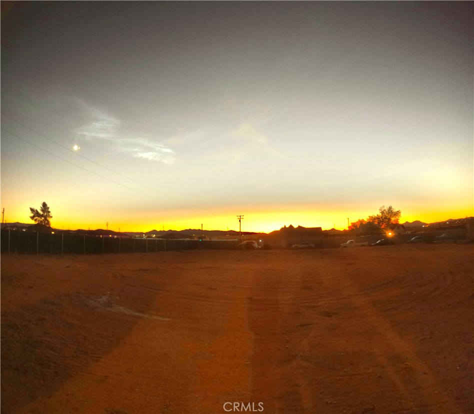 15550 Desert Star Property Photo 15
