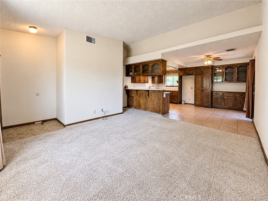 21360 Minodoka Road Property Photo 4