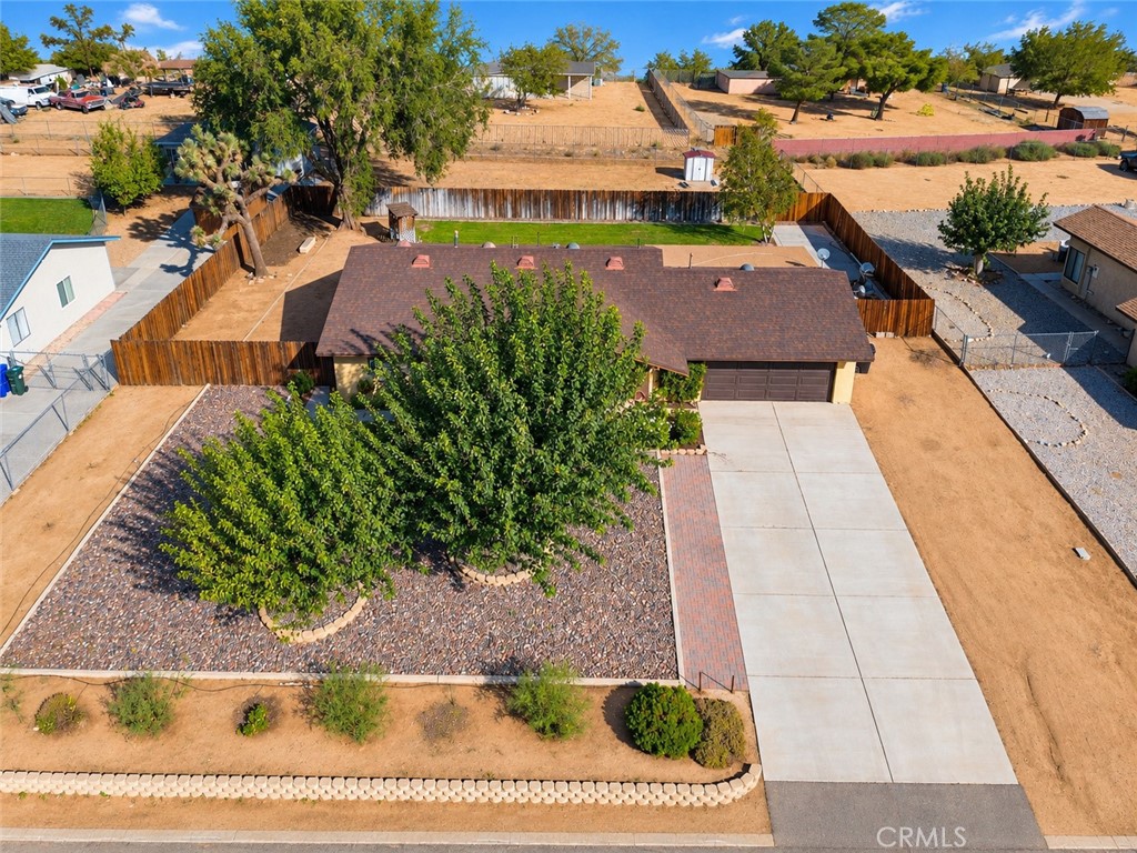 21360 Minodoka Road Property Photo 8