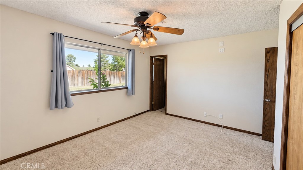 21360 Minodoka Road Property Photo 10