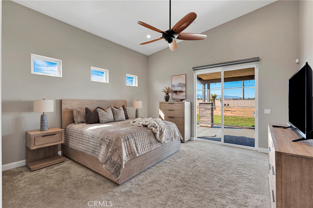 9944 Seven Palms Drive Property Photo 12