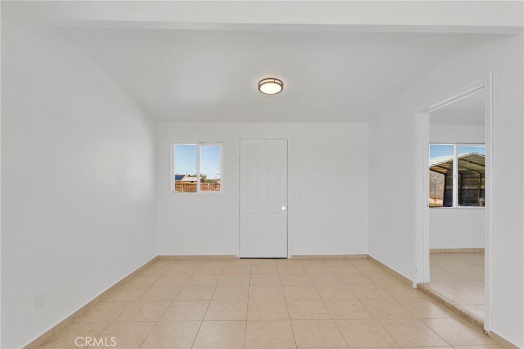 14602 Main Property Photo 7