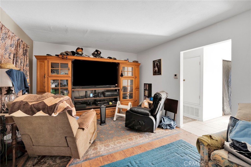 84728 12th Property Photo 12
