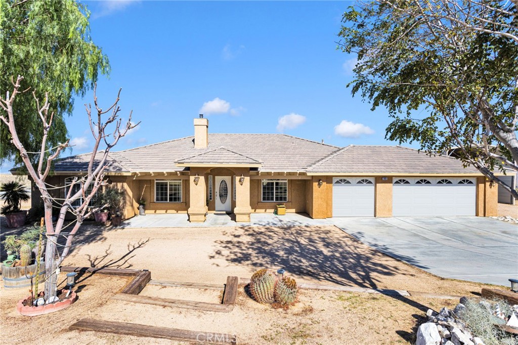26030 Roundup Way Property Photo 2