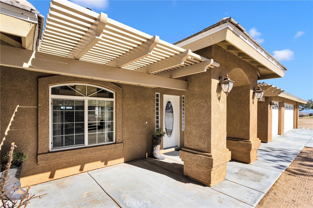 26030 Roundup Way Property Photo 3
