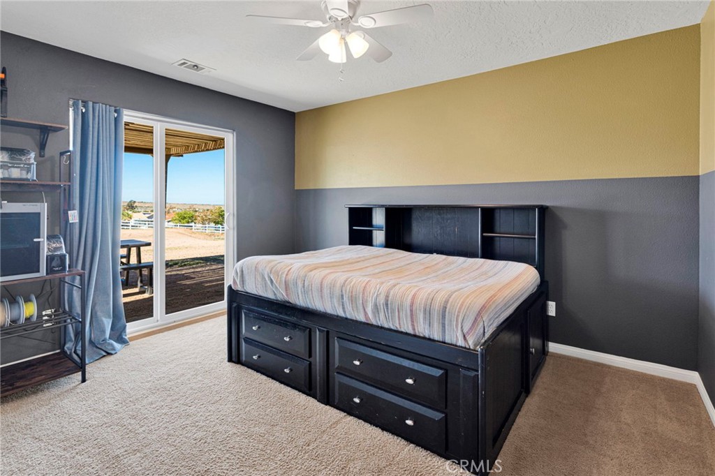 26030 Roundup Way Property Photo 32
