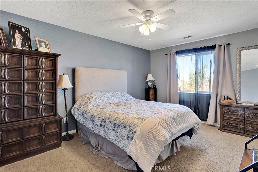 26030 Roundup Way Property Photo 34