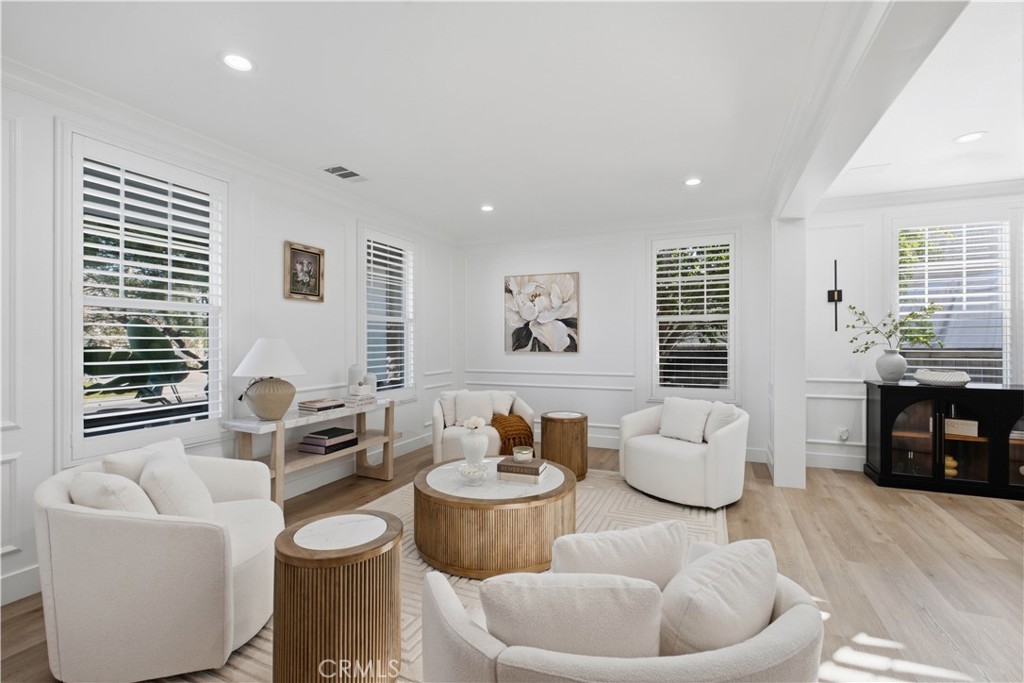 12371 Evanwood Court Property Photo 4