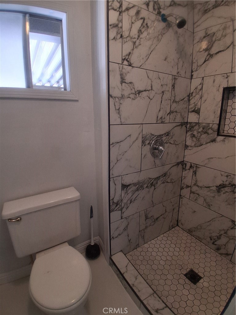20683 Waalew Road B68 Property Photo 23