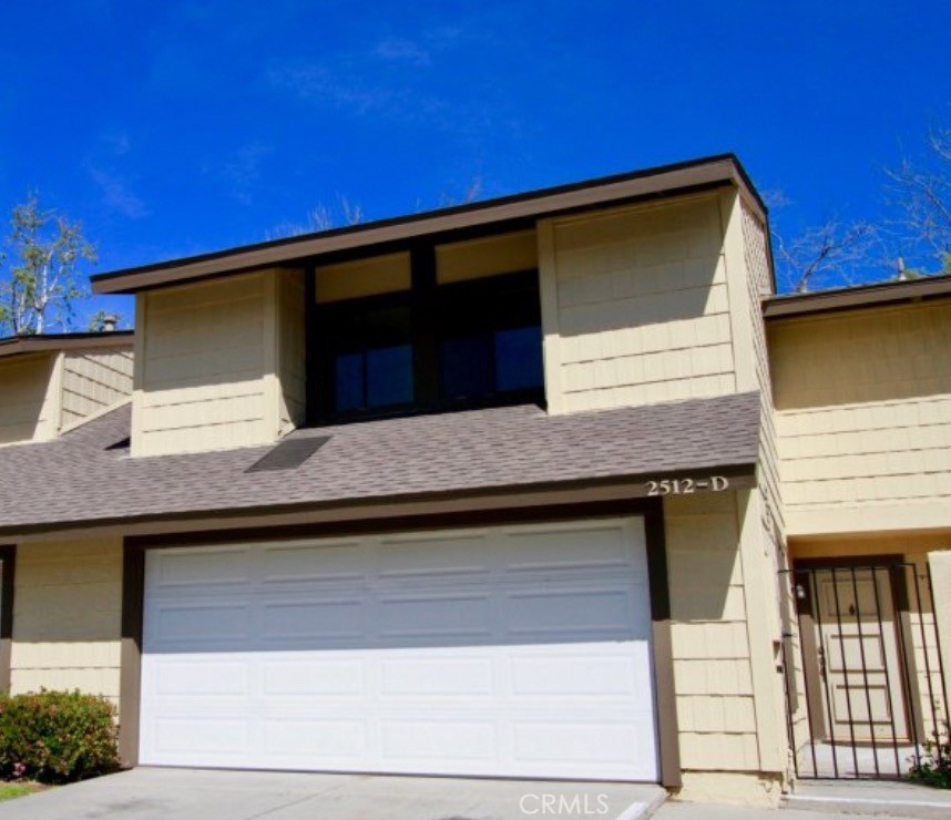 2512 N Tustin #d Avenue Property Photo 2