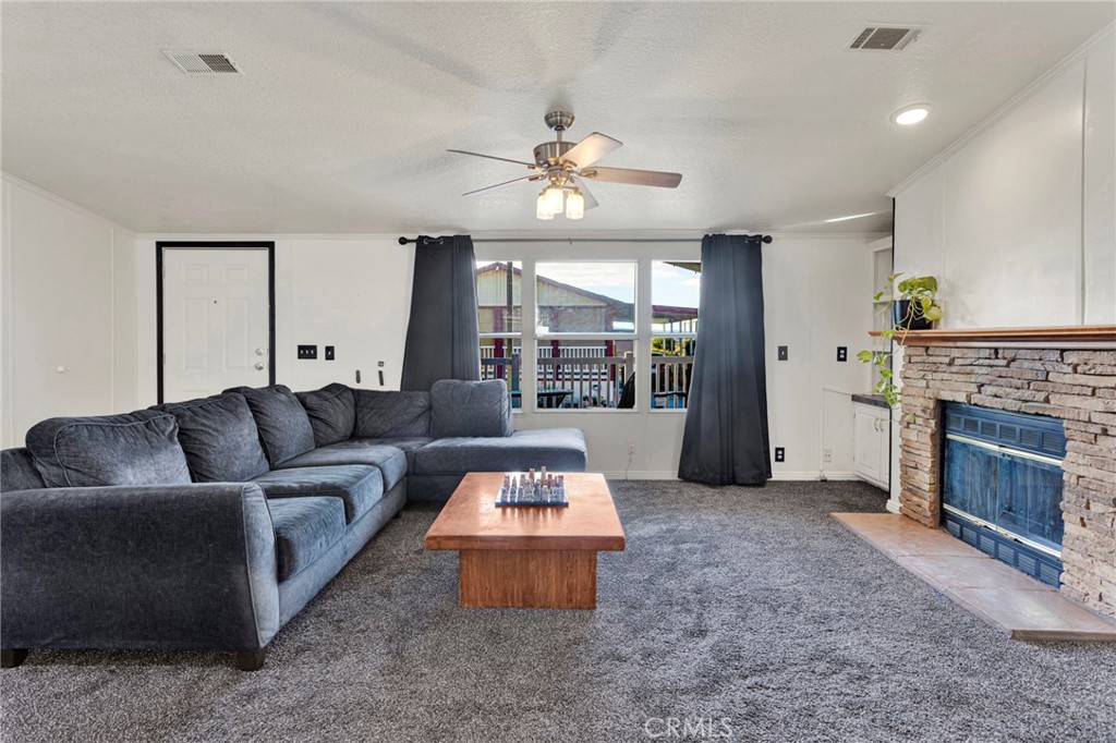 20843 Waalew Road C59 Property Photo 12