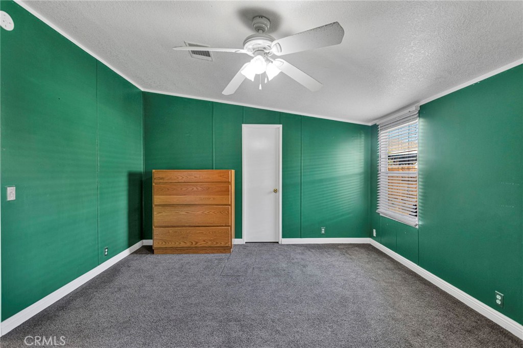 20843 Waalew Road C59 Property Photo 22