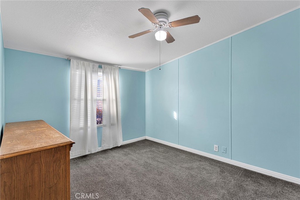 20843 Waalew Road C59 Property Photo 23