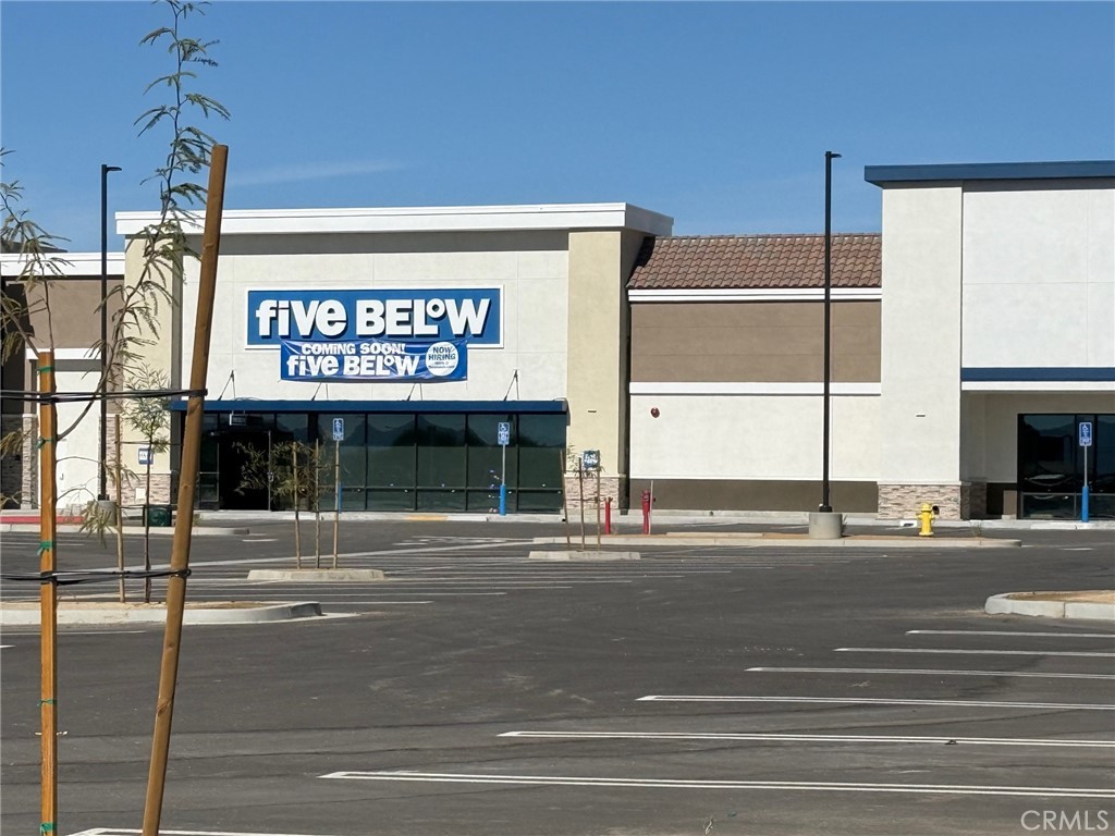 19575 Bear Valley Rd. Property Photo 4