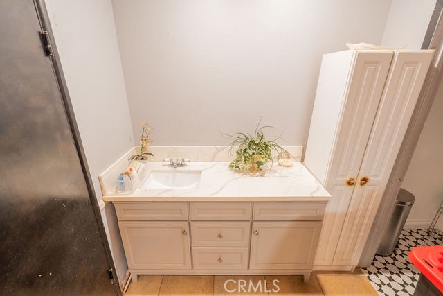 10915 Limonite Avenue Property Photo 15