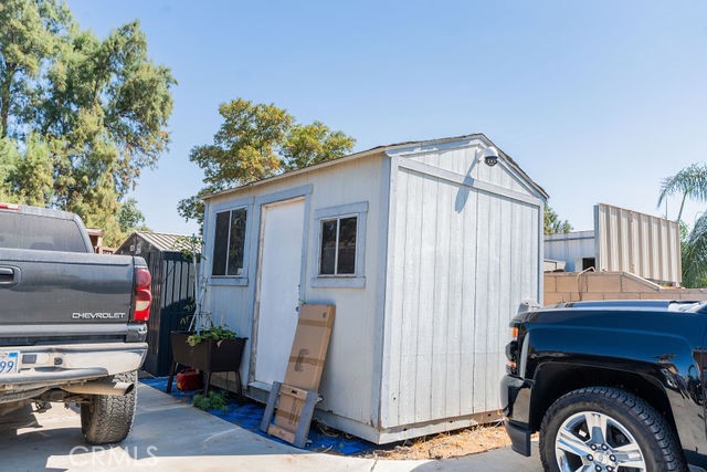 10915 Limonite Avenue Property Photo 44