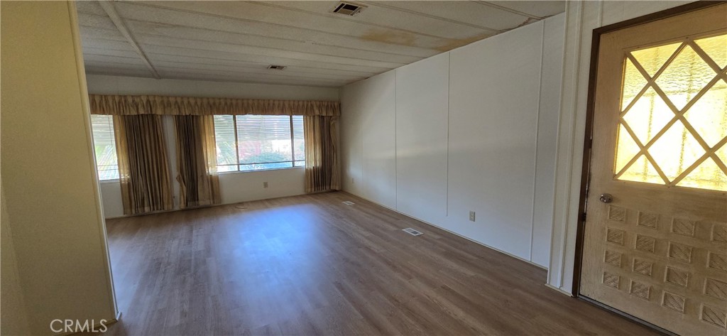 9391 California Avenue 80 Property Photo 8