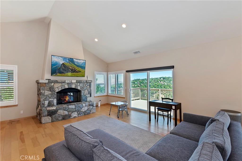 1015 Marin Lane Property Photo 10