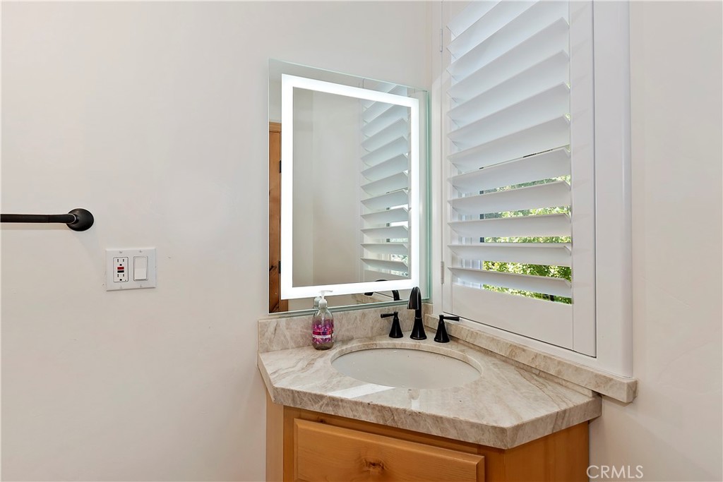 1015 Marin Lane Property Photo 16