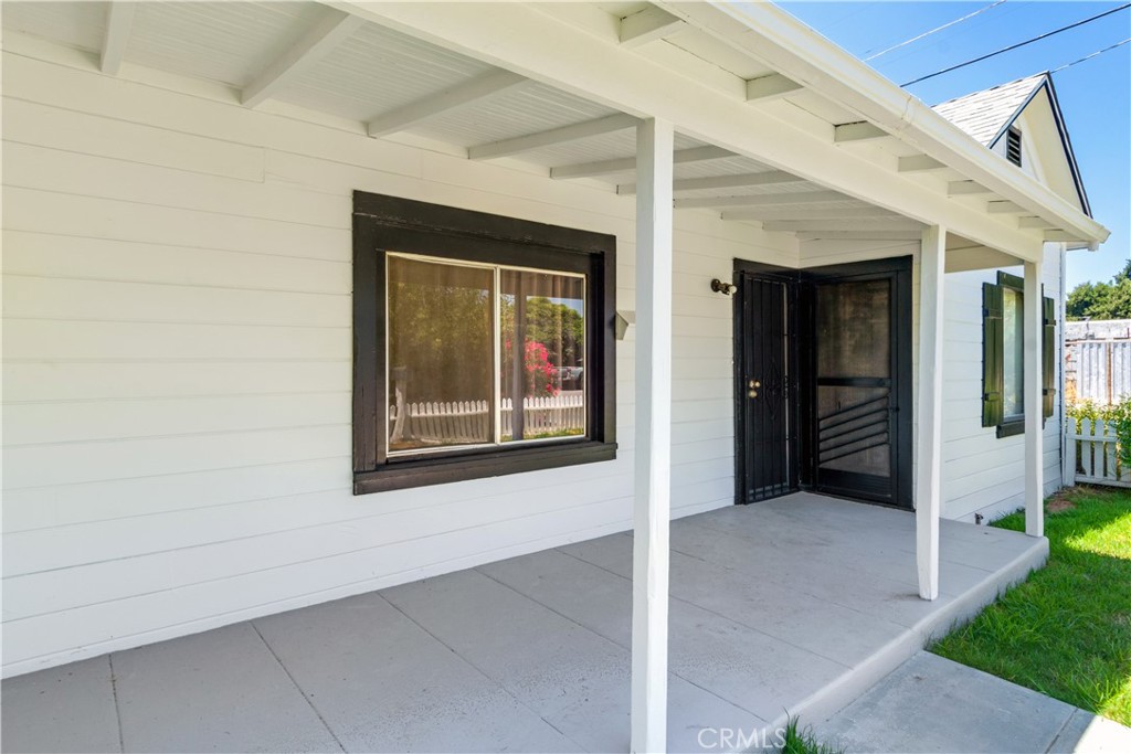 559 Edgar Avenue Property Photo 2