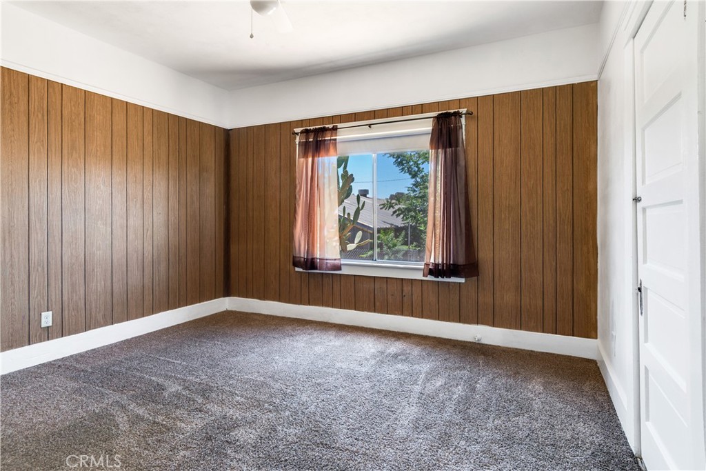 559 Edgar Avenue Property Photo 4