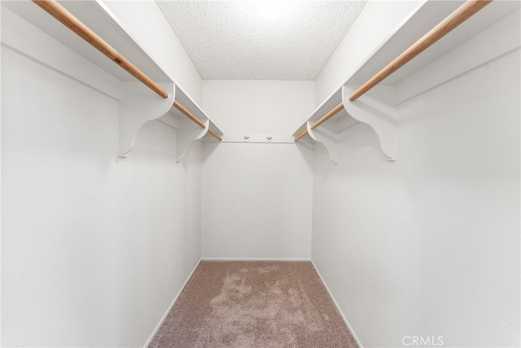 848 N Clifford Avenue Property Photo 30