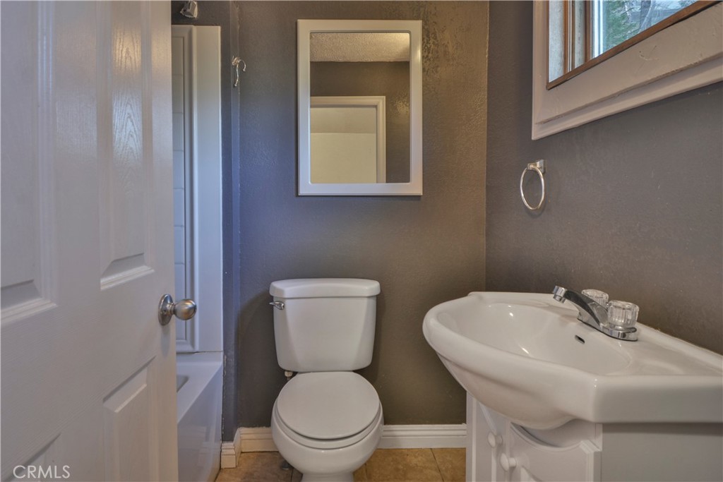 794 Virginia Court Property Photo 6