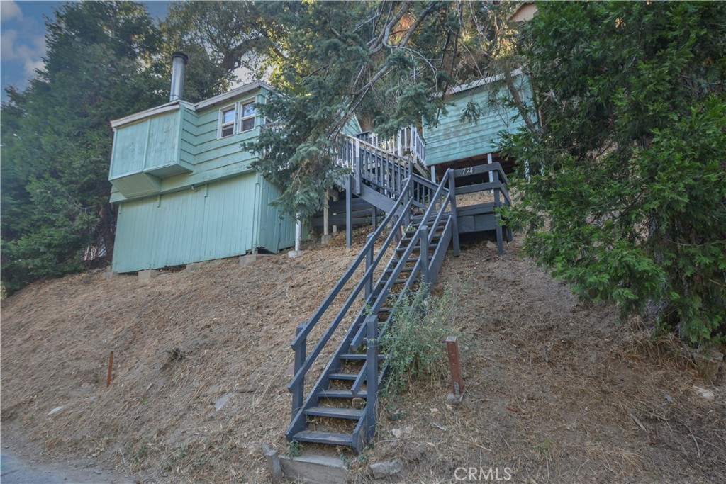 794 Virginia Court Property Photo 12