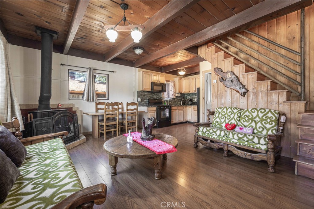 726 Maltby Boulevard Property Photo 1