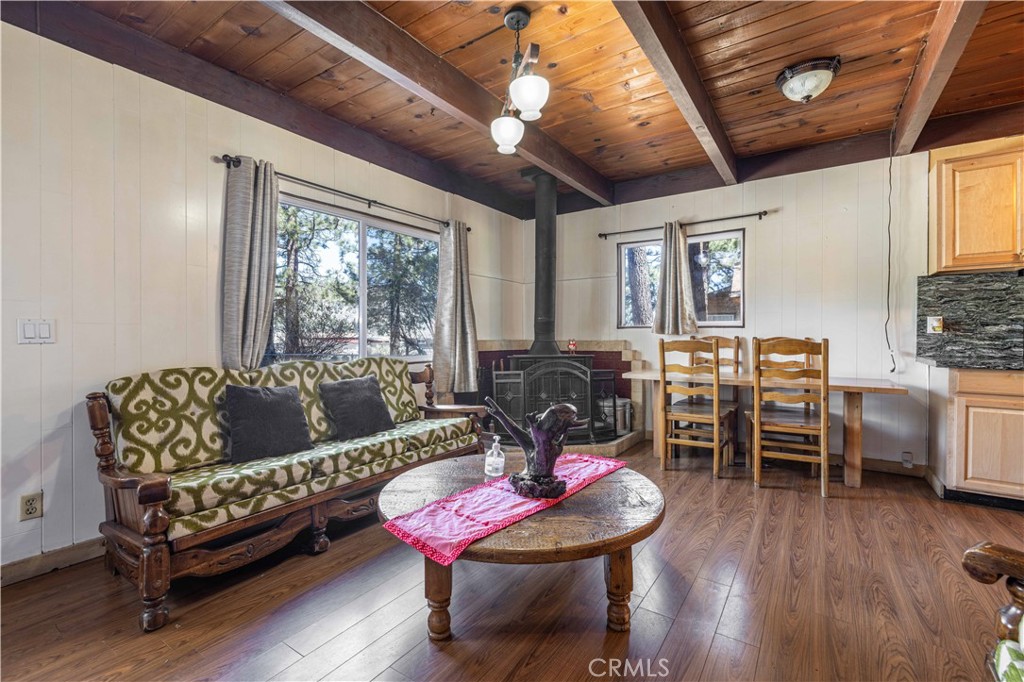 726 Maltby Boulevard Property Photo 2