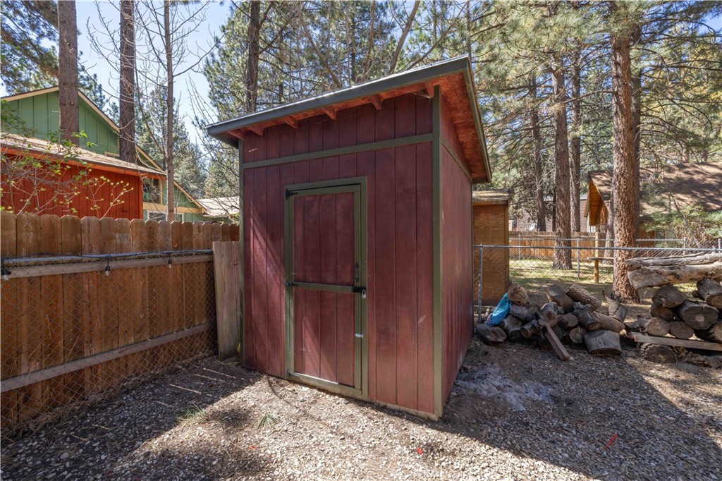 726 Maltby Boulevard Property Photo 18