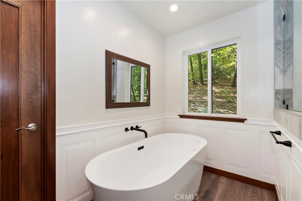 1285 N State Highway 173 Property Photo 21